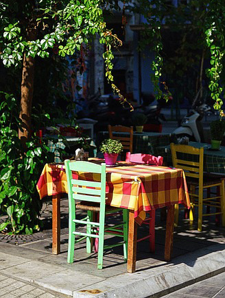 image of restaurant table on sidewalk